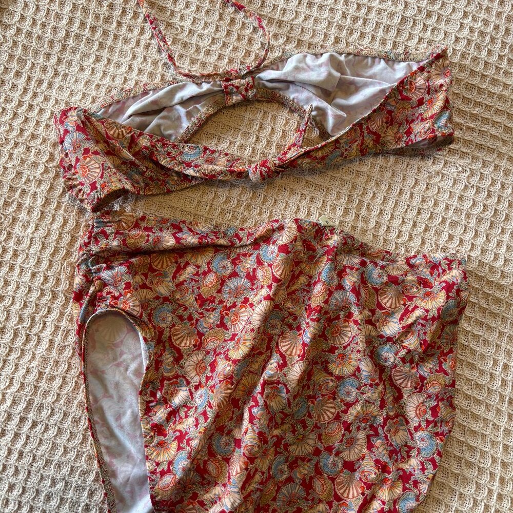 Doen Swim Top and Bottom NEVER WORN
